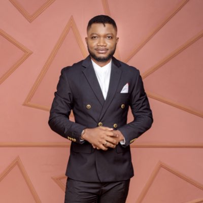 robben_gwene's tweet photo. #NouvellePhotoDeProfil https://t.co/JzpMJiYYkE