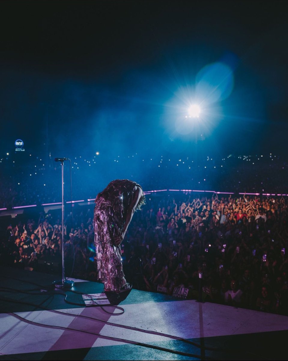 hsdaily's tweet photo. Love on Tour raised over $6.5 million for charity partners worldwide, including Choose Love, Planned Parenthood, Save the Children and many more listed below. https://t.co/1Uh9waRv4t