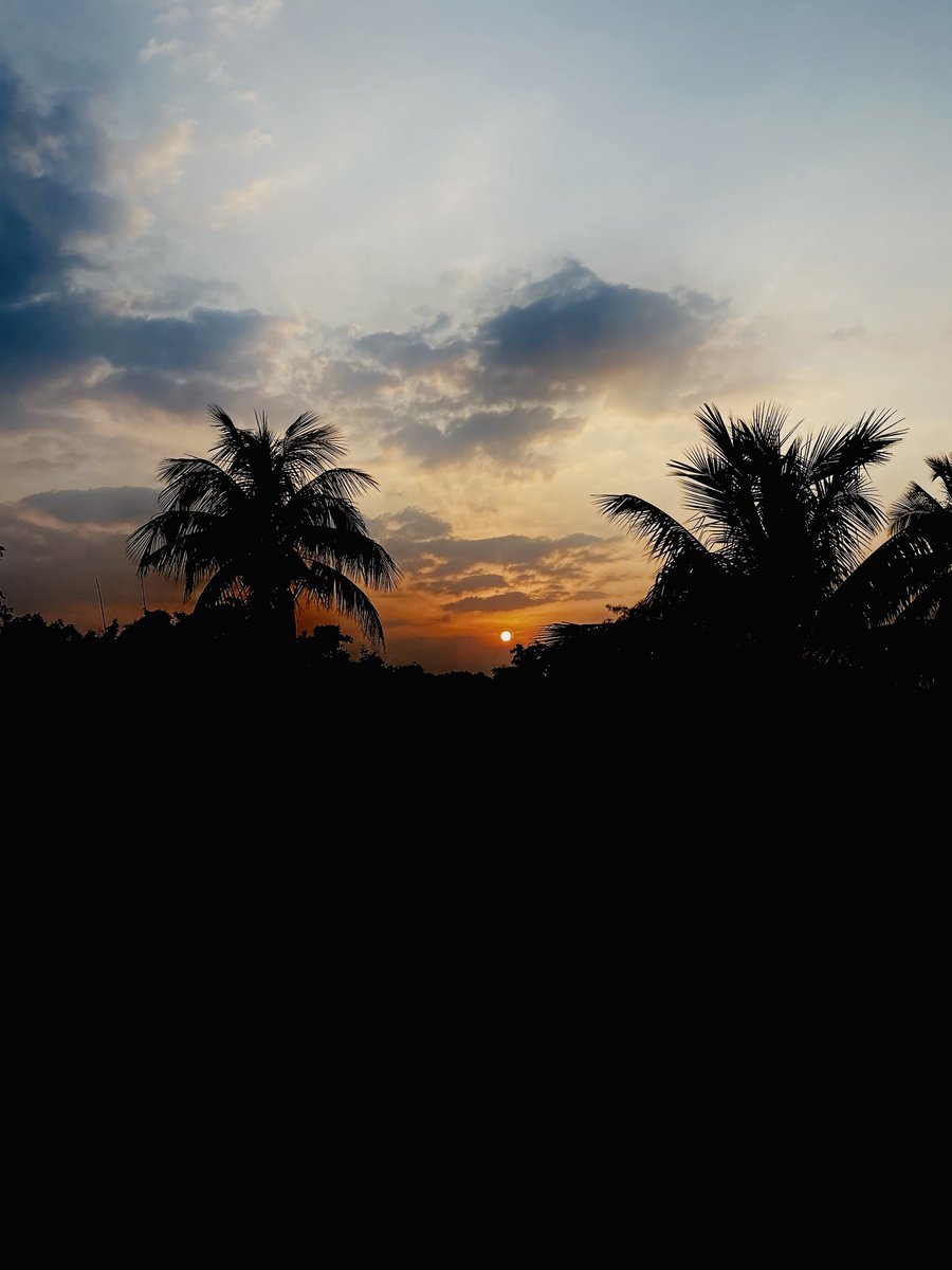 SanjeevMaht0's tweet photo. @stufflistings Here is pics from #opporeno2 https://t.co/tHkW66SgVA