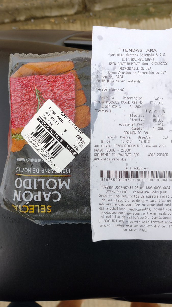 JoaquinVerbel's tweet photo. @AlmacenesARA  en está tienda las etiquetas tienen un valor y al ir a cancelar en caja cobran otro valor, al reclamar como es la ley del consumidor el cual es sostener al cliente el valor puesto en la etiqueta del producto, irrespetan al cliente. ASI NO SE TRATAN A LOS CLIENTES https://t.co/8M2EpDA2HX