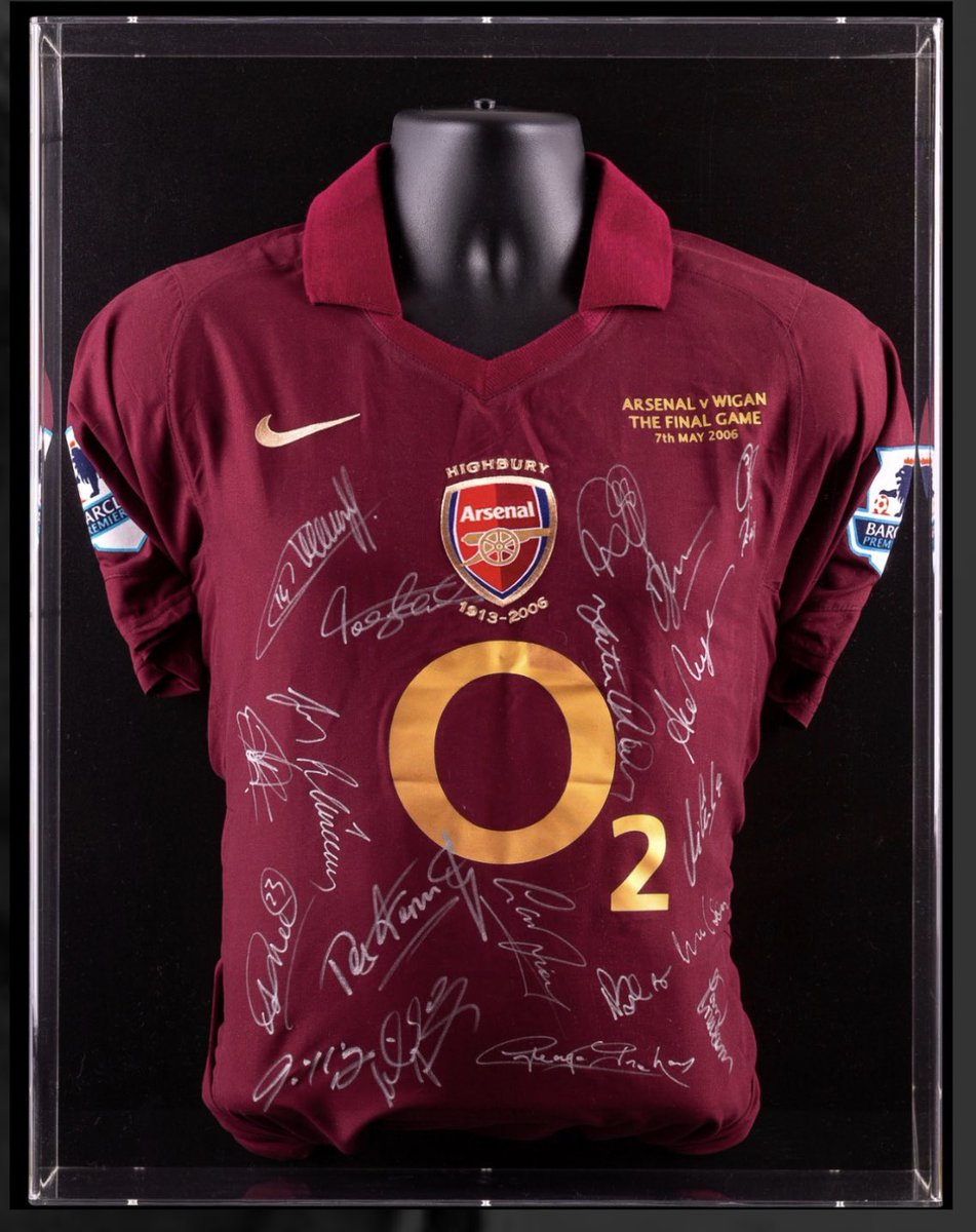 Kiaweeze's tweet photo. @futeraunited last Highbury home shirt https://t.co/aRz96ysHcp