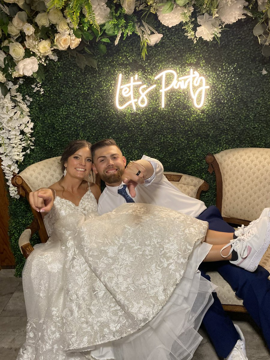 Zach Mendoza tweet media