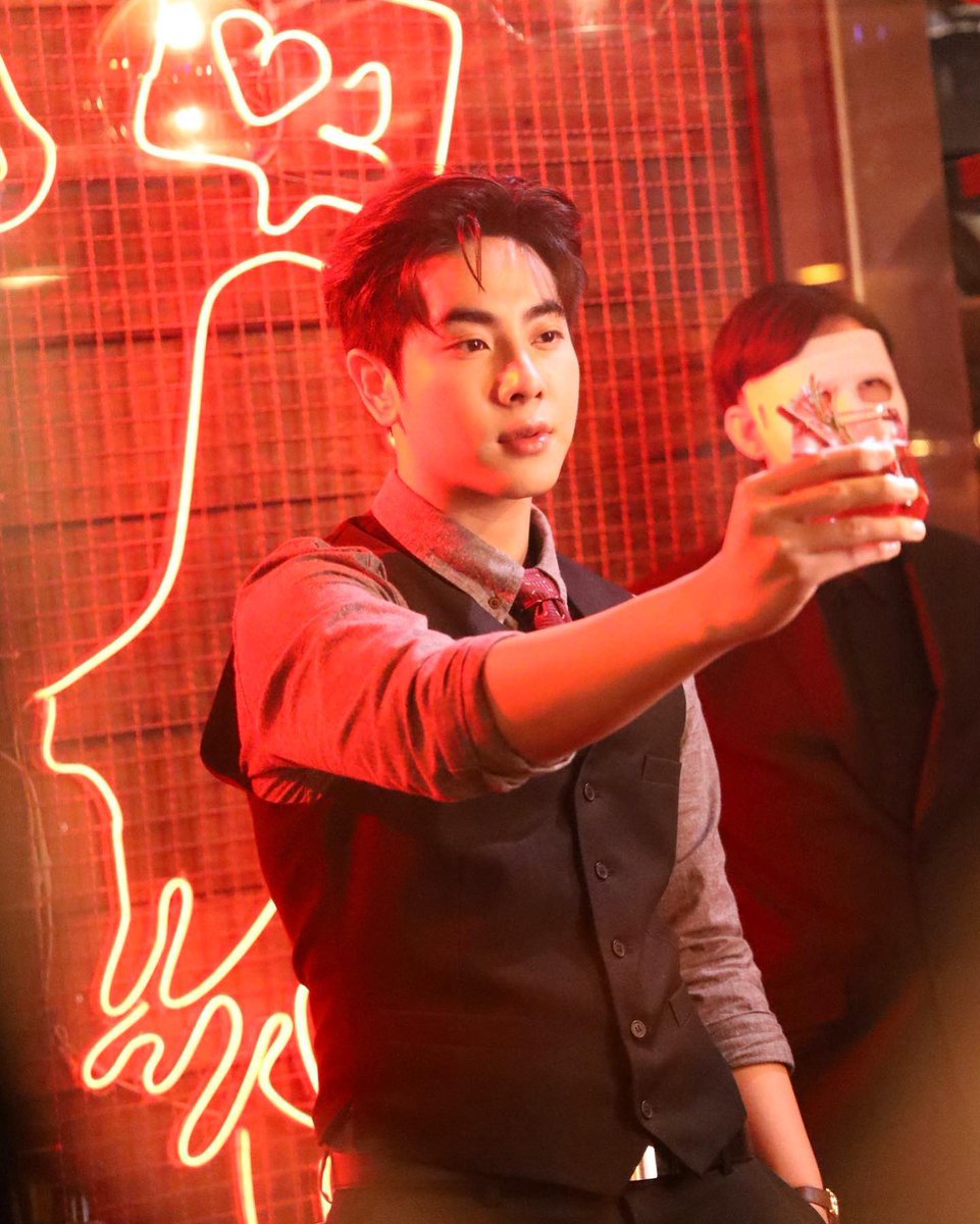 MixOfficialFC's tweet photo. อีก10นาที อย่าลืมมาเช็คอินกันนะ 🍷🖤

MIXXIW HUNTER
#TheJungleSeriesEP3 https://t.co/4PoJQSfkG3