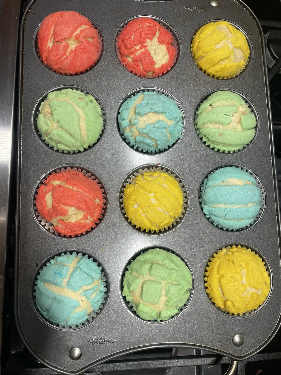 Conchas Cupcakes test run for the September Staff Lunch.. they smell as good as they look 😍 <a href="/ElkGrove_HS/">Elk Grove High Sch.</a> #EG