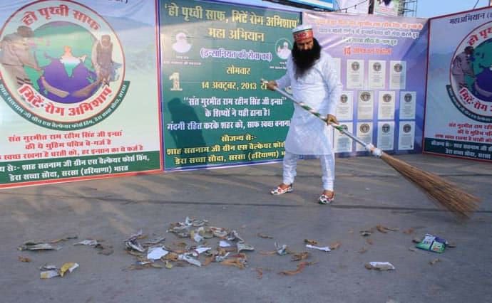 VBInsan1's tweet photo. foreigners visit in India they call India a Dirty Country or Dirty india but a
@Gurmeetramrahim ji
taken a step towards it and started "Swachh Bharat Abhiyan" to clean whole India.
#CleanlinessDrivesByStRamRahim
#CleanlinessCampaigns https://t.co/0wfzd4BTYr