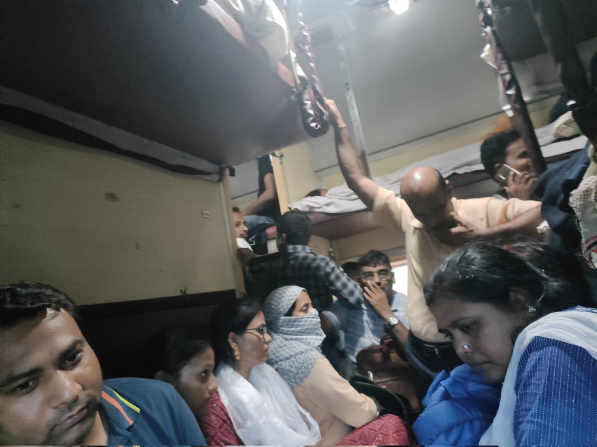 ApprehendedE's tweet photo. @IRCTCofficial this is your 3rd tier AC coach and we are giving you 2190/- rupees per ticket for that type of service...no Ticket checker,no coach attendent..SHAME!!!!

jo piasa kharcha karke ticket le raha hai usko hi aramse baithne ko mil nahi raha https://t.co/86hqkhdwzN