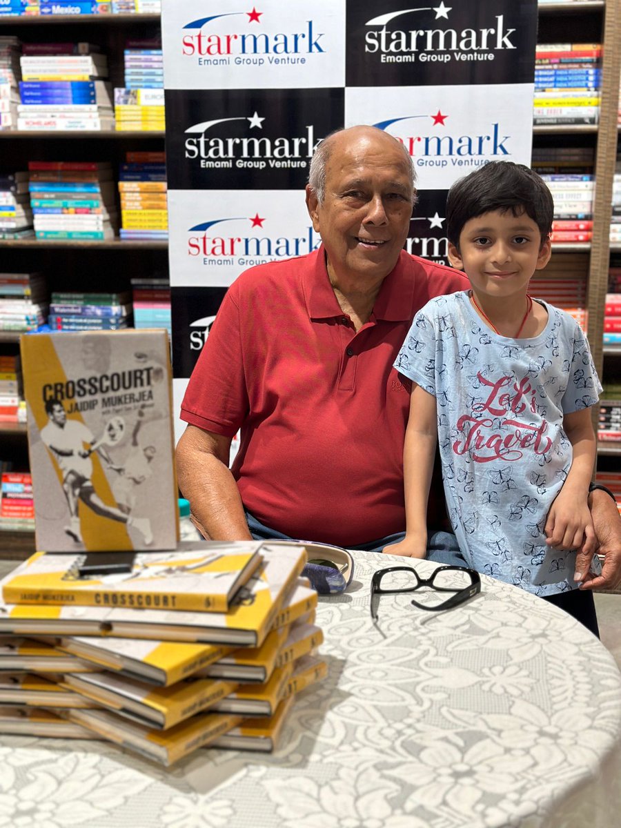jaidip_mukerjea's tweet photo. Loved by everyone #young and #old
#Crosscourt #booksigning
#bookoutnow
#bookpromotions #booksofinstagram
#JaidipMukerjea #mukerjeamavericks #tennis #tennislegend #biography #daviscup #indiantennis https://t.co/OgiZBzfaUg
