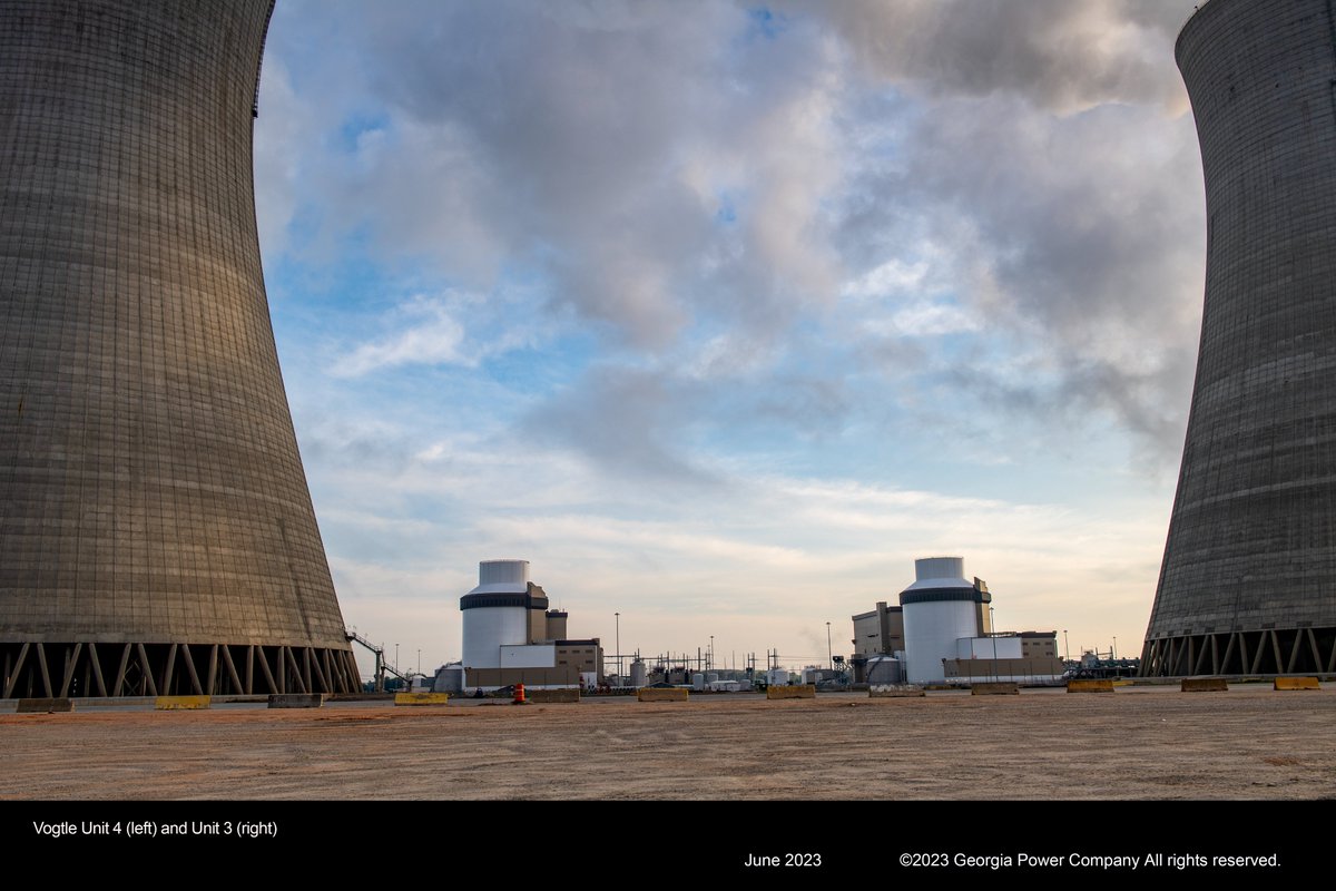 SiteSelection's tweet photo. @GeorgiaPower today declared that Unit 3 at Plant Vogtle has entered commercial operation. Managing Editor @GAdamBruns visited bird dog capital Waynesboro 16 years ago when those units were nothing but a glimmer in the eye of a few orange safety cones.
 https://t.co/EEZmYJsW6S https://t.co/LBKWKngNbC