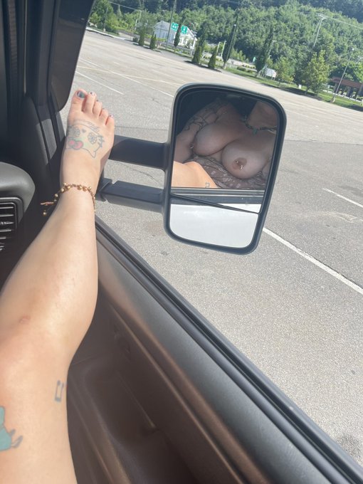 Tell me what&rsquo;s on you&rsquo;re dirty mind! Call me at 1-800-To-Flirt, ext: 12771752 https://t.co/0co6TIBaa<a href="/tag/colombiana"class="tags"><span>#colombiana</span></a>