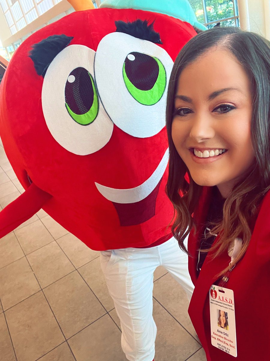 With <a href="/BigRedAISD/">BIG RED AISD</a> ready to welcome our 800 new teachers #AISDHome! <a href="/BHosack23/">Brandi Hosack</a> <a href="/denishapresley/">Denisha Presley</a> <a href="/WeAreAISD/">Austin ISD Office of Talent Strategy</a> #AISDJoy🍎❤️
