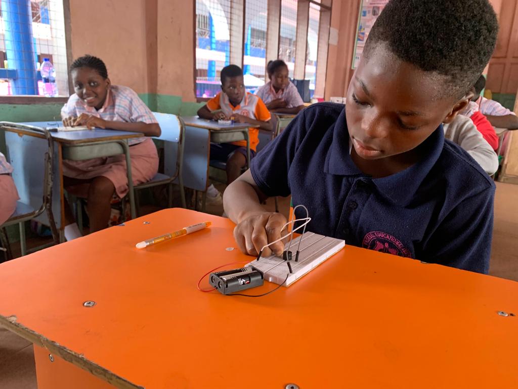Sparking Young Minds: Watch as these curious kids delve into the world of basic electronics, turning circuits into smiles and knowledge into bright ideas! 
#FutureEngineers #STEMeducation #YoungInnovators"
