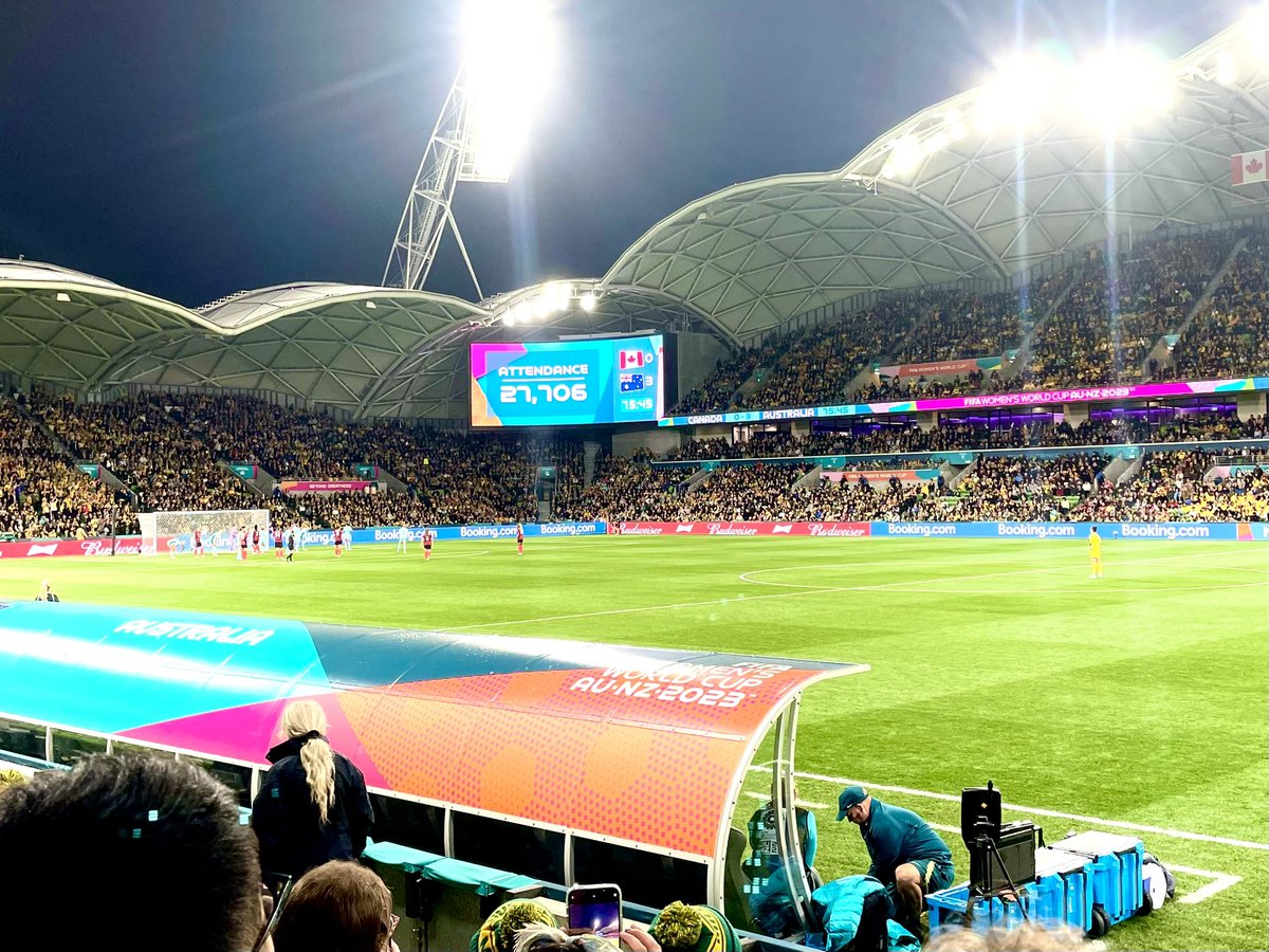 smfcmike's tweet photo. #BREAKING: I can confirm that there will be no manual crowd count performed tonight for #CANAUS as I’m satisfied with the level of honesty on display! 😉

MEL proving once again why it’s the 🏠 of 🇦🇺⚽️ no? 🤔

👊⚽️

#CAN #AUS #FIFAWWC #Matildas #TilitsDone #FIFAWomensWorldCup https://t.co/gB7uGsZzEP