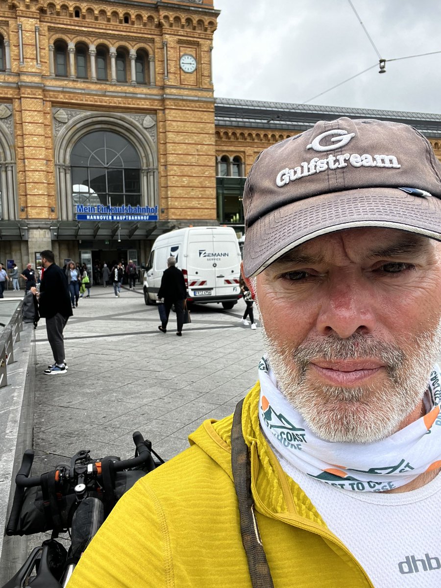 Roobell7's tweet photo. Travelling through Europe by train and bike with the excellent assistance of @seatsixtyone website. 
Not without problems as @NSInternational booked my bike on a train earlier than my arrival into Hannover. https://t.co/0ZFuAf2fBr