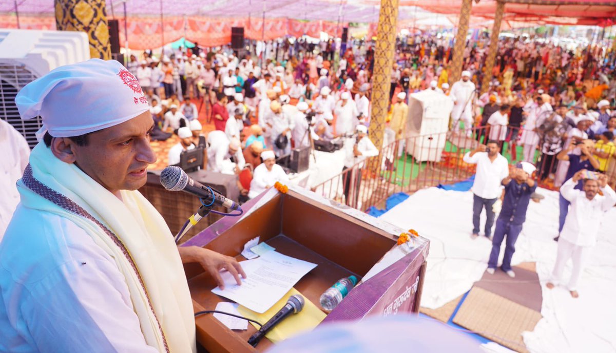 DeependerSHooda's tweet photo. आज मुलाना हलके के गाँव सिरसगढ़ (अम्बाला) में श्री 108 संत निरंजन दास जी की अध्यक्षता में आयोजित श्री गुरु रविदास धर्म आस्थान के 20वें वार्षिक स्थापना दिवस समारोह में शामिल होकर श्रद्धासुमन अर्पित किये और कांग्रेस महासचिव श्रीमती @priyankagandhi जी का संदेश पढ़ा।

संत रविदास जी के प्रेरक विचार, उपदेश सदा समाज का मार्गदर्शन करते रहेंगे।