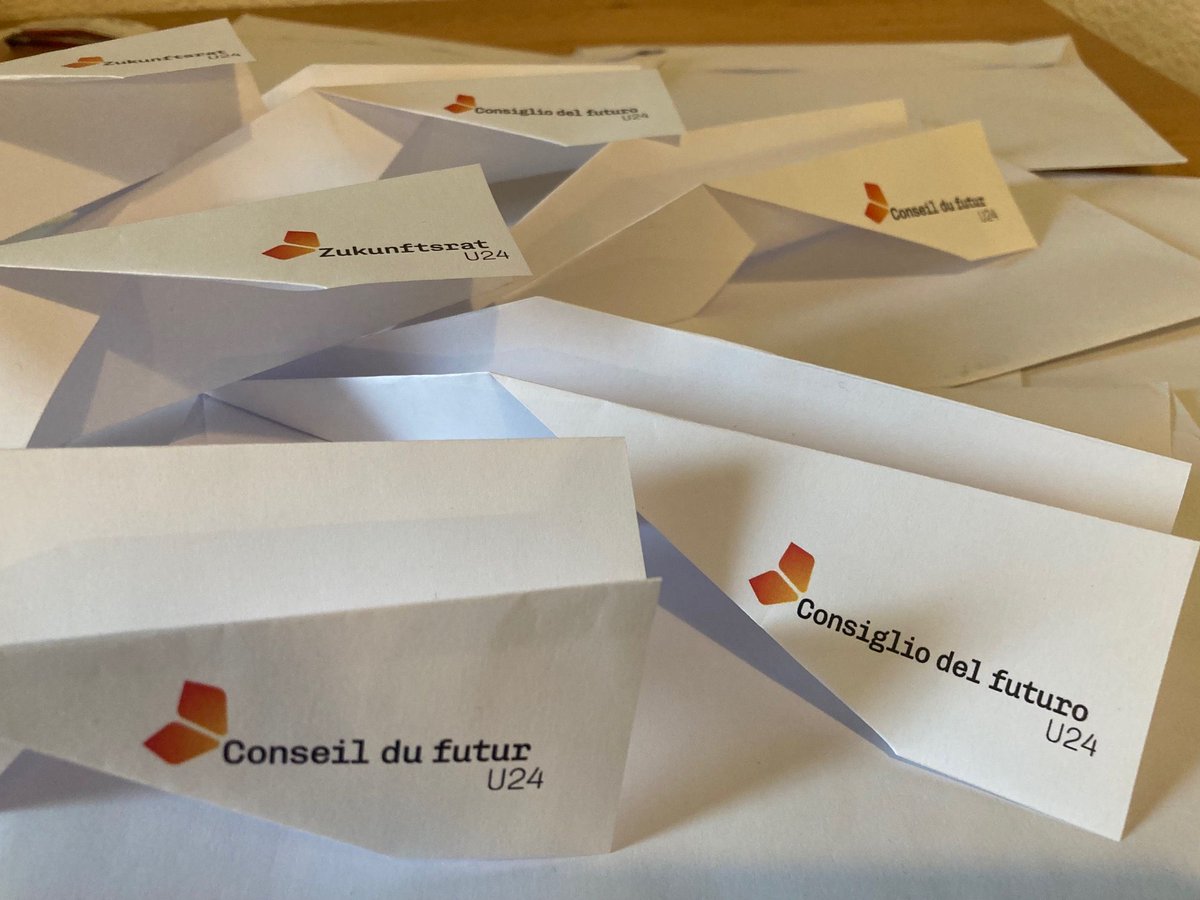 🏛 Im <a href="/Future_U24/">Future Council U24</a> haben unterschiedliche Meinungen und Erfahrungen Platz. Deshalb wurden die Mitglieder per Losverfahren möglichst repräsentativ bestimmt.

📩Möchtest du den Zukunftsrät:innen deine Expertise oder Empfehlungen mitgeben?
 
➡️ Zur Umfrage: zukunfts-rat.ch/eingaben/