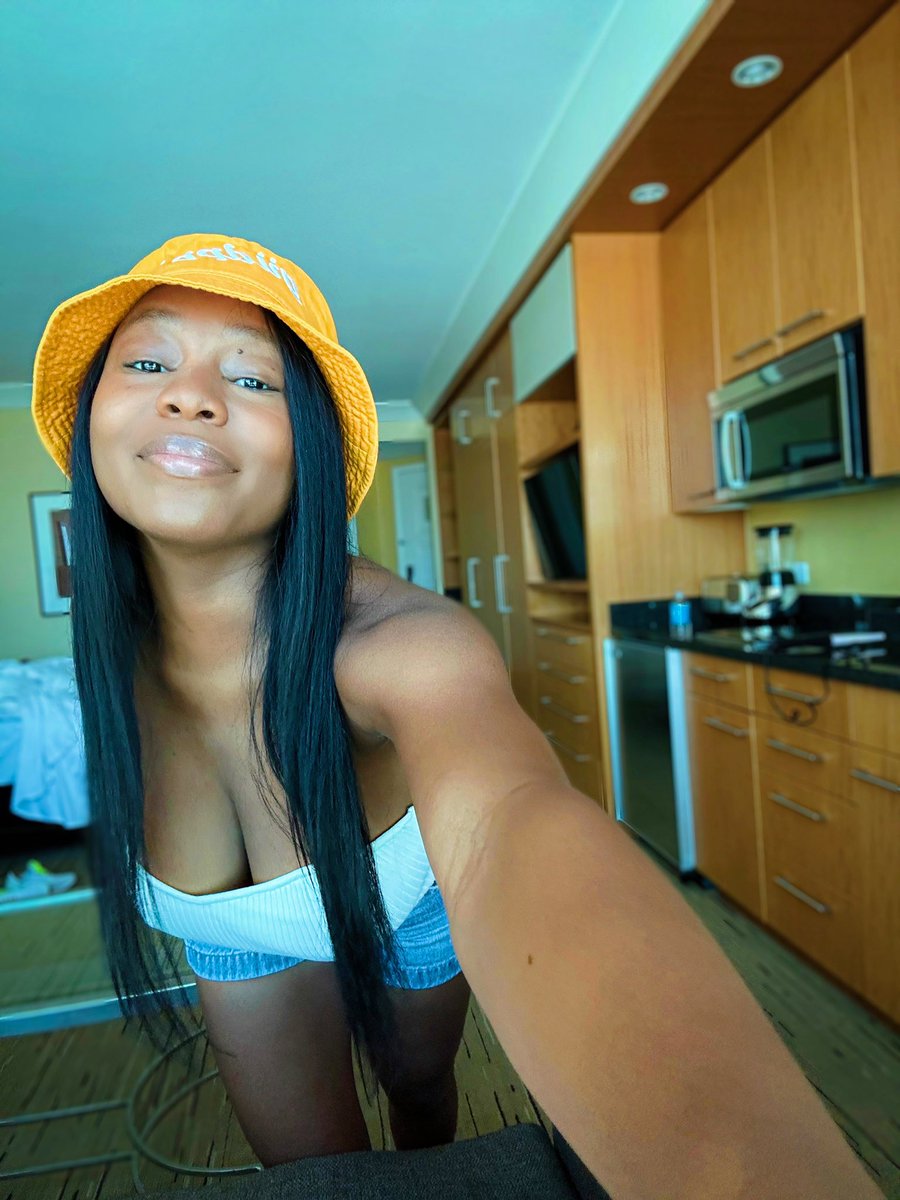 IAM_Brittney's tweet photo. Turned 30 on the 29th🥳🎉🎉 https://t.co/YclkJEZnpr