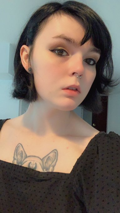 Going to a funeral today wish me luck gamers https://t.co/mnvtuiHA6A