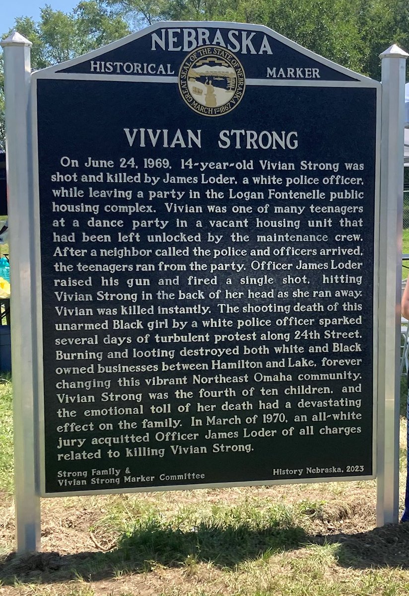 #MarkerMonday Last Friday, a new Historical Marker was dedicated in North Omaha where Vivian Strong, a 14-year-old Black girl was fatally shot by a white police officer on June 24, 1969. Following her murder, riots in the North Omaha community continued for several days. (1/2)