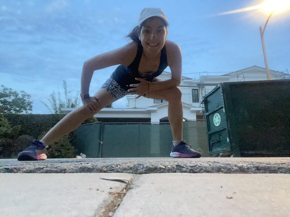 mandimellen's tweet photo. Last Monday of July! This month went quick! πππ»ββοΈ
β¨
#mandimellen #runningmama #runforlife #runforfun #runhappy #behappybehealthy #behappybeyou #losangeles #brentwood https://t.co/DBR4LLrZmt