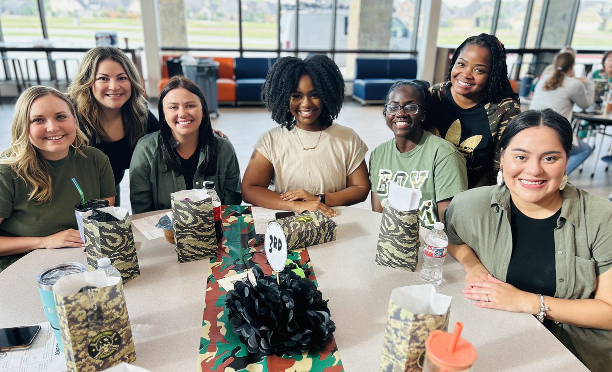 Reporting for our Active Duty! Let’s Go, ACE 3rd Grade💙🧡! #youvebeenchosen <a href="/HumbleISD_ACE/">Autumn Creek Elementary</a> <a href="/HumbleISD/">Humble ISD</a> <a href="/MsD_Correa/">Dulce S. Correa, M.Ed</a> <a href="/MissE_Wash/">Erin L. Washington, M.Ed</a> <a href="/3rdGradeThib/">Jessica Thibodeaux</a>