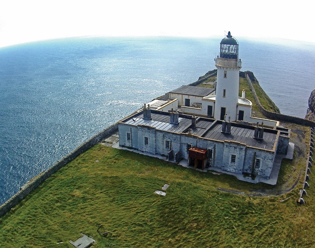 NatureScot's tweet photo. 1/5 This week, we’re continuing to explore projects funded by our Natural &amp; Cultural Heritage Fund: new wildlife visitor centres, improved paths, virtual nature &amp; archaeological experiences and more. Next up is @CoastScot project. #ESIF #ERDF #europeanstructuralfunds @scotgovESIF https://t.co/RX7Epe3NMx