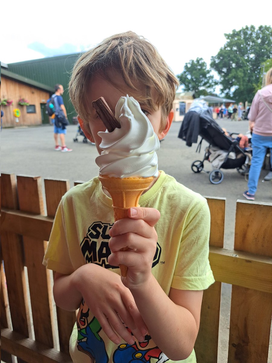 Back from 4 weeks of leave. Was great to have extra time with the small person. Also great that none of my colleagues want to talk about Minecraft or want me to make them a snack.