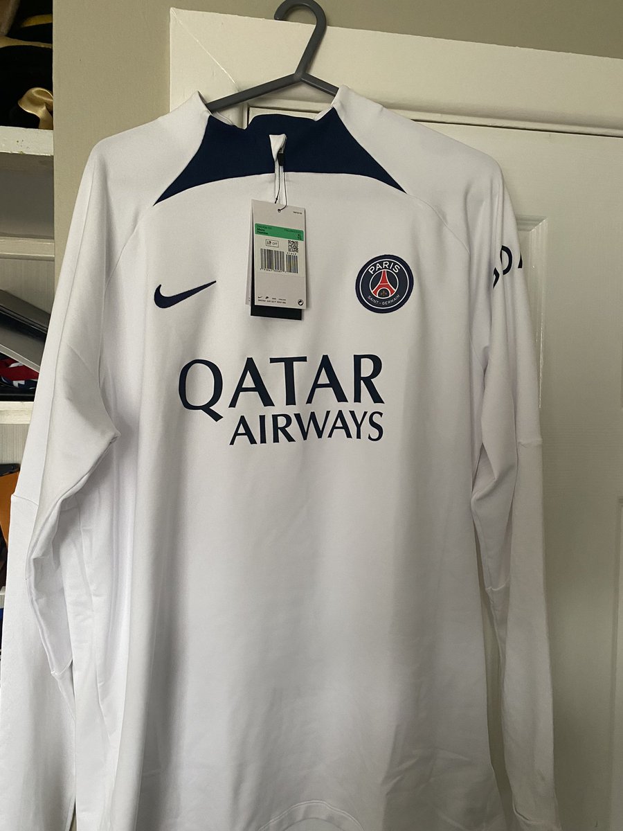 LIL PSG SALE ALL BNWT 

GREY JACKET M £35
VITINHA BNWT M £30
1/4 ZIP XL £35

<a href="/_FullKitWankers/">FKW</a>