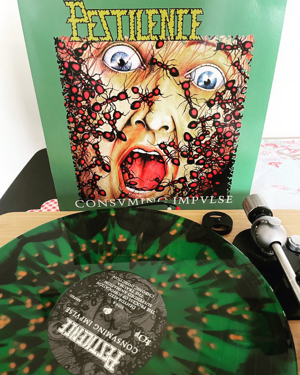 This is the @agoniarecords reissue of the masterpiece ‘Consuming Impulse’ by @PestilenceO 🤘 Who also adores this record?
