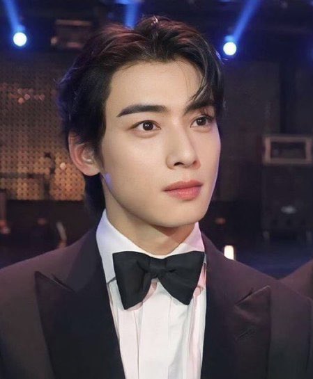 ae_scar_charoha's tweet photo. Perfection personified, Cha Eunwoo 🖤

I vote #CHAEUNWOO from #ASTRO to #TOP100KPOPVISUAL @TOP100KPOP https://t.co/ZsxQdoGdPD