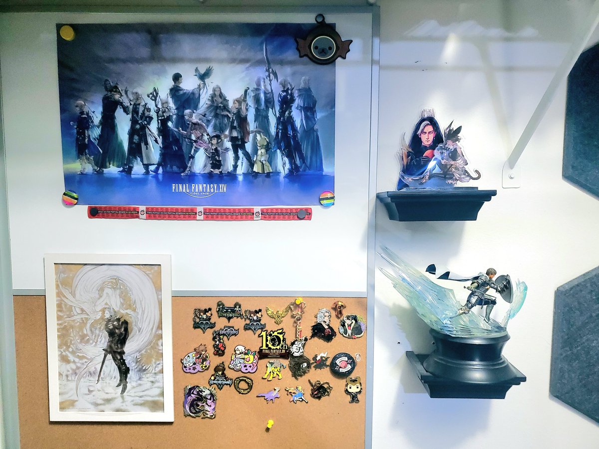 UncommonSprig's tweet photo. Home from #FanFest2023 and boy howdy was that an experience. had a lot of fun met some cool people and was able to take off my bracelet without cutting it 🤙🤙🤙 happy to add it to my #ffxiv collection. https://t.co/0dIVvE6BH6