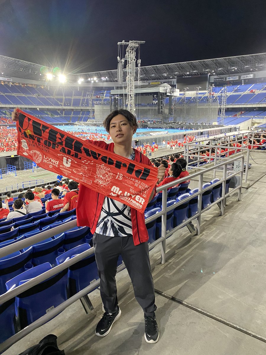 seiSeiya1201's tweet photo. 男祭りもくっっっっそ楽しかった！
現実忘れてバカになってくっっっっそ叫んで最高な２日間だった！
また開催されたら広島から絶対遠征する！
#UVERworld
#日産スタジアム
#UVERworld好きな人と繋がりたい 
#男祭り https://t.co/jd0JQVTdWU