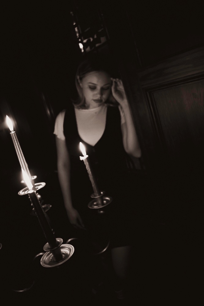 ErinEServey's tweet image. Happy 3 months until Halloween!! 👻🔥

#halloween #filmvibes #lancaster #lancasterpa #paphotographer #lancasterphotographer #harrisburg #harrisburgphotographer #harrisburgpa #spookyvibes #vintagevibes #nikonphotography #creativeportraits #portraitphotography #717creative