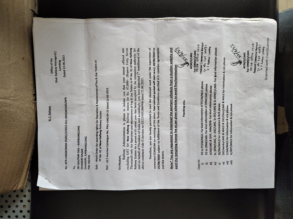 NiharDeb7's tweet photo. So yes there is a scam going at Haflong Railway station where a person named Raju Das claimed to be in charge of the waiting hall and he is charging 10 INR per person from everyone even from those who have AC seat tickets. He refused to show identity card. https://t.co/4ZwIjhmTXZ