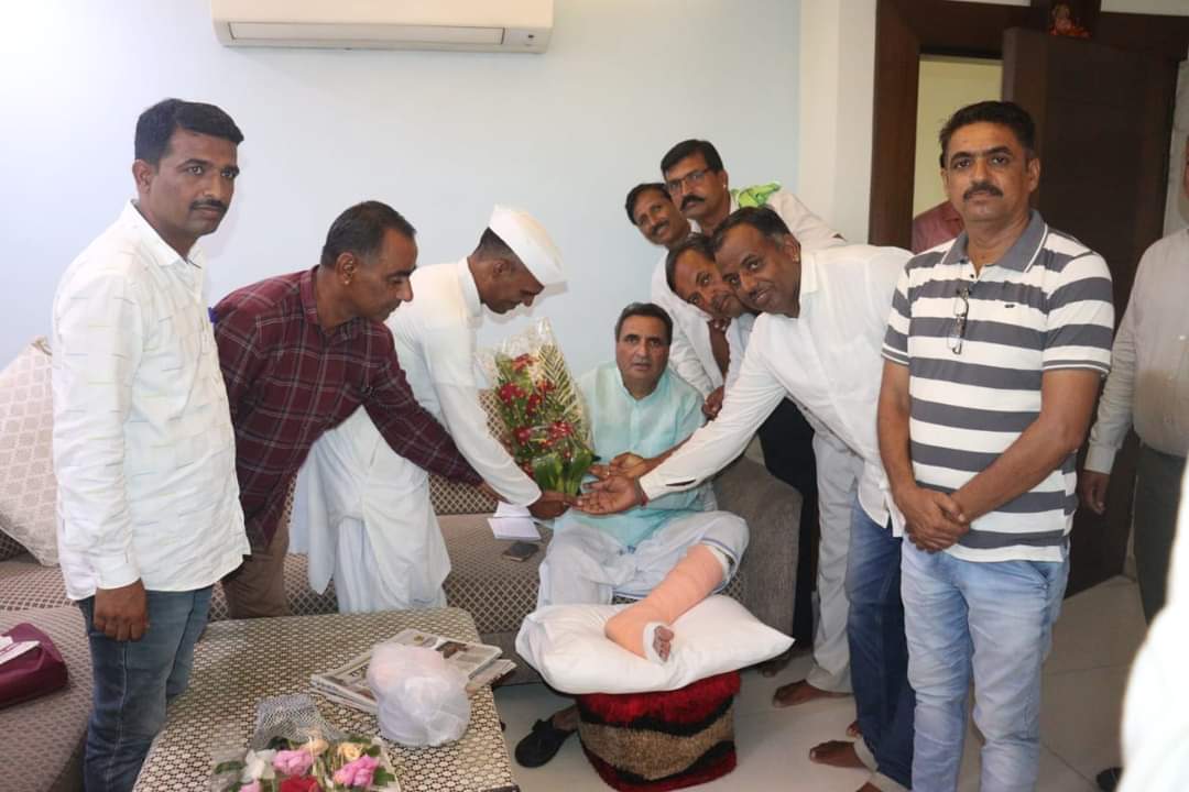 DharmendraR_INC's tweet photo. आज सिविल लाइंस आवास, जयपुर पर स्वास्थ्य की जानकारी लेने पधारे सभी शुभचिन्तकों का आभार। 

#Jaipur https://t.co/549fvZ5AMP