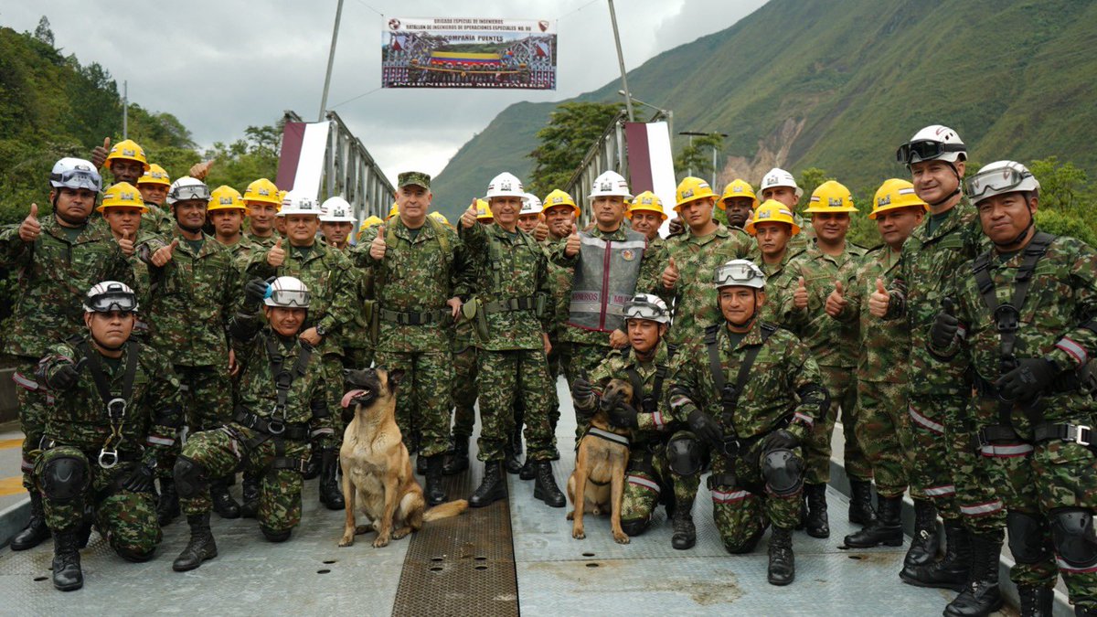 NidiaHernandezJ's tweet photo. Especial agradecimiento @Ingenieros_EJC su importante labor permite reactivar la comunicación de los Llanos con el centro del país. Es importante que de parte de @ANI_Colombia se den a conocer planes objetivos de soluciones definitivas https://t.co/13PmB2XWOO