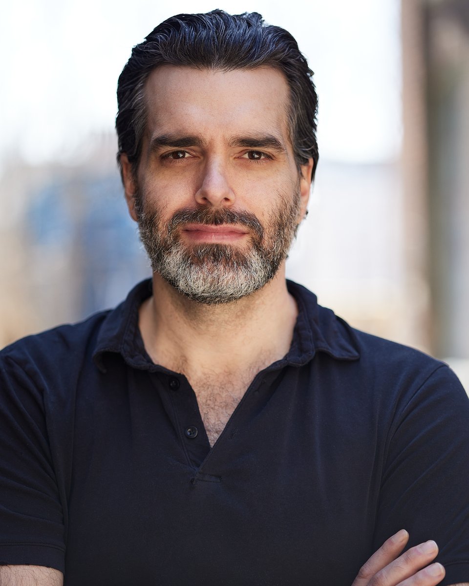 Headshot of actor Ryan Bannon, photographed outside my Hamilton studio. #Toronto #HamOnt #headshot #actor #portrait #photographer #headshotphotographer #portraitphotographer #portrait #Torontoheadshots #headshotstoronto #canon #professionalheadshot