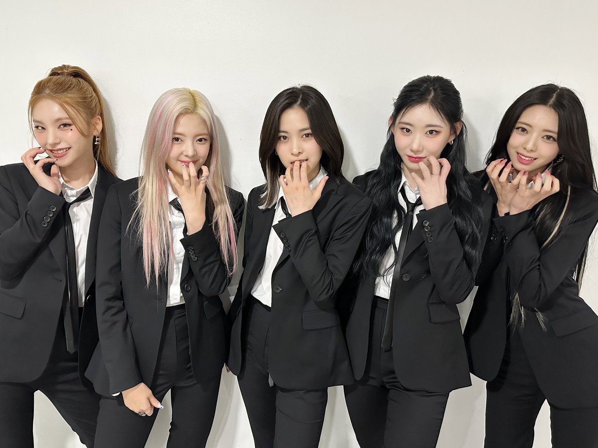 ITZY tweet media