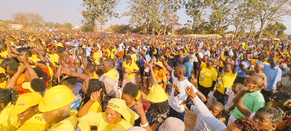 Laque_davis's tweet photo. meanwhile, Nero in Chinhoyi this afternoon 

wazadzaaaaaaaaaa ☝️ https://t.co/qEU80M6Em0