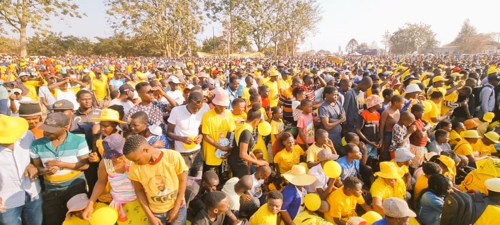 Laque_davis's tweet photo. meanwhile, Nero in Chinhoyi this afternoon 

wazadzaaaaaaaaaa ☝️ https://t.co/qEU80M6Em0