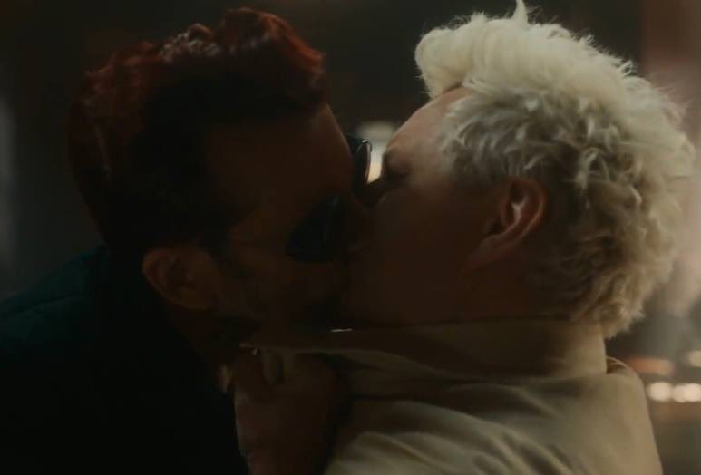 tinytenth's tweet photo. i can’t even begin to comprehend that we got the nastiest and most painful kiss ever played and the fucking yellow bentley in the same season. #GoodOmens2Spoiler https://t.co/xfYGYxH2kr
