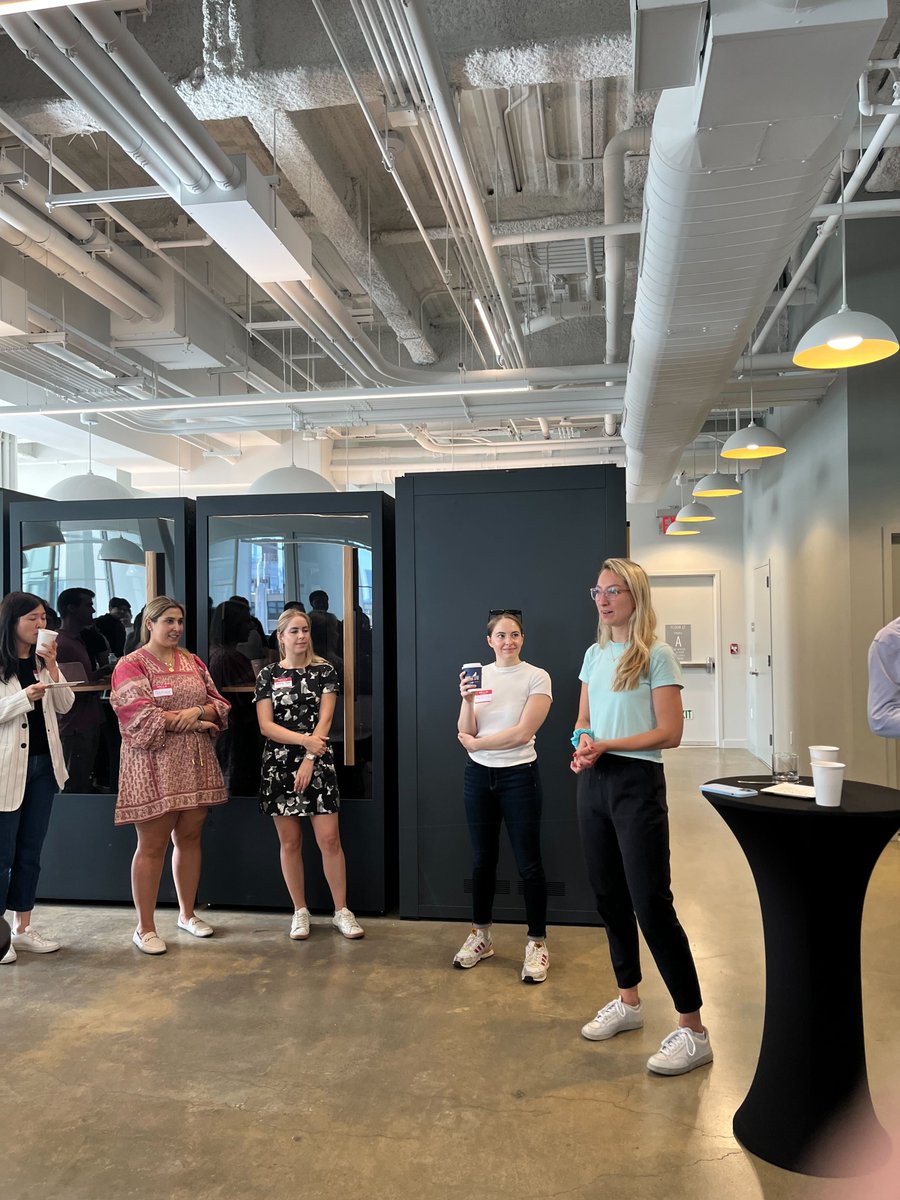 picuscap's tweet photo. Together with @M13Company, we brought together interns from different VCs to foster connections and relationship building across the industry. 

We loved meeting with interns from @WhiteStarCap , @Creadev, @BoweryCapital, @MVPvc, @IlluminateFM, @FPrimeCapital and more! https://t.co/UGAJnVaX9h