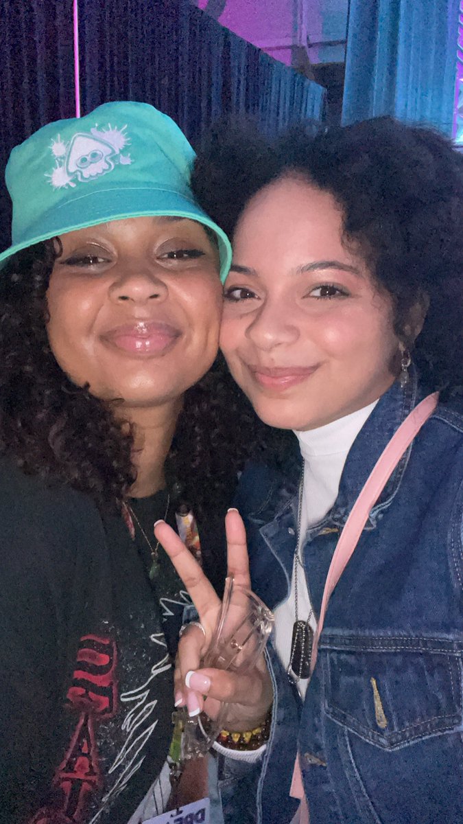 Finally met the booski @BarefootTasha_ in person! 🥹💙