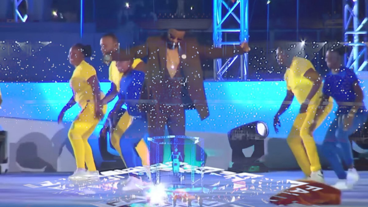 oza_yomoko's tweet image. Le lingala, la plus belle langue du monde #FrancoFally #Formule7 #SeYo #NetiNaFilm 💯💯💯 @fallyipupa01