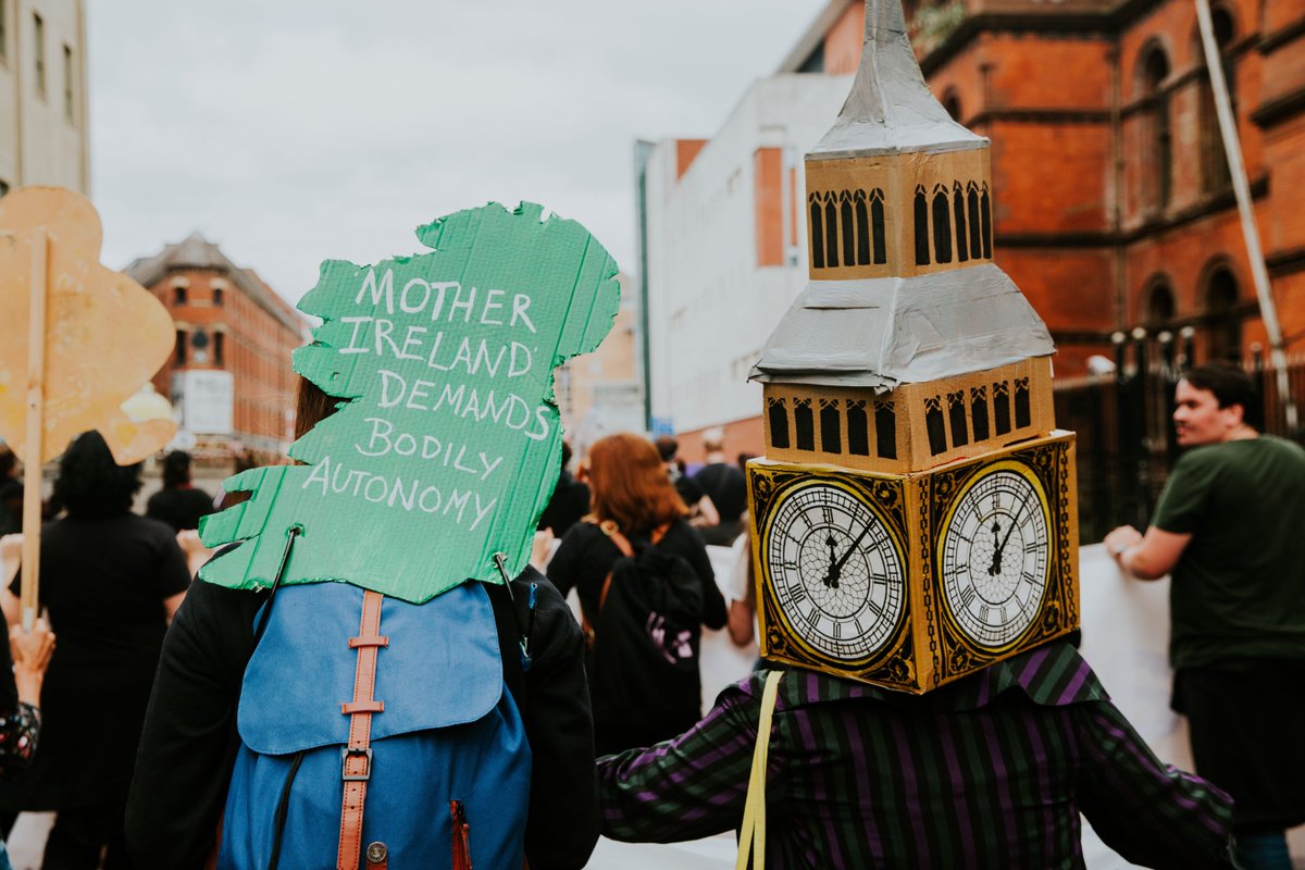 Edinburgh Art Festival (@edartfest) on Twitter photo ⭐️Book now⭐️
Our Opening Provocation sees feminist collective Haven For Artists in conversation with Turner Prize-winning Array Collective, discussing mutual support and finding alternative ways to resist✊
📍<a href="/NatGalleriesSco/">National Galleries of Scotland</a>
📅Sat 12 August
Book: bit.ly/EAFOpeningProv… ⭐️Book now⭐️
Our Opening Provocation sees feminist collective Haven For Artists in conversation with Turner Prize-winning Array Collective, discussing mutual support and finding alternative ways to resist✊
📍<a href="/NatGalleriesSco/">National Galleries of Scotland</a>
📅Sat 12 August
Book: bit.ly/EAFOpeningProv…