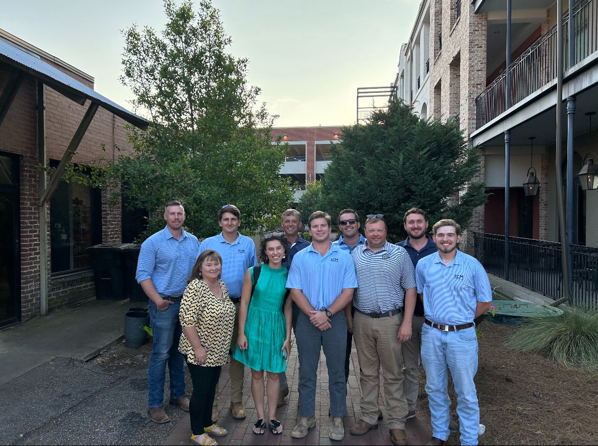 ICM_LLC's tweet photo. ICM takes pride in providing our interns with valuable, hands-on work experience. At the end of each summer, our interns give a presentation detailing, what they learned, what they would change about their experience. #ICMaBetterWaytoBuild https://t.co/uaPbBAcpB1