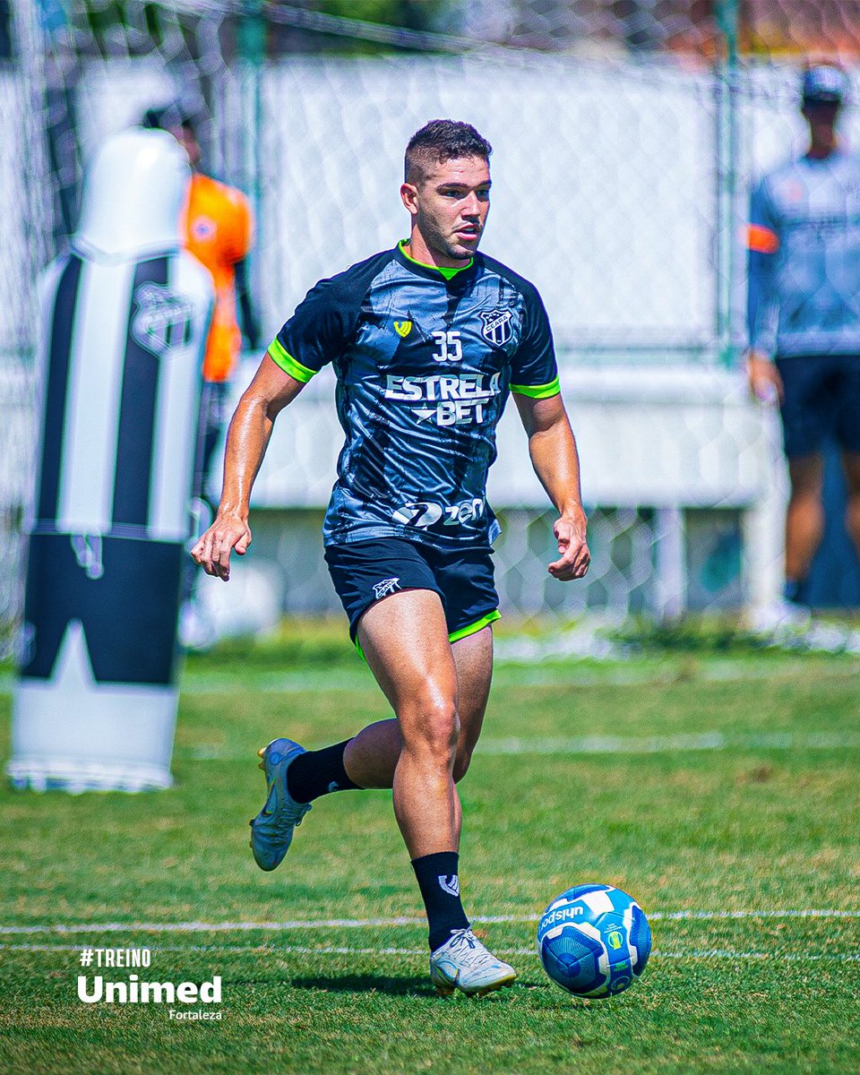 CearaSC's tweet image. Iniciando mais uma semana de preparação! ⚫⚪

📸 Felipe Santos / Ceará SC

#CearáSC #Vozão #Unimed