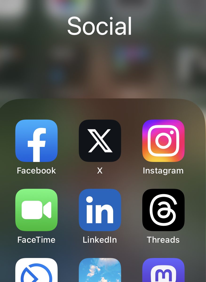 Claudia Braymer tweet media