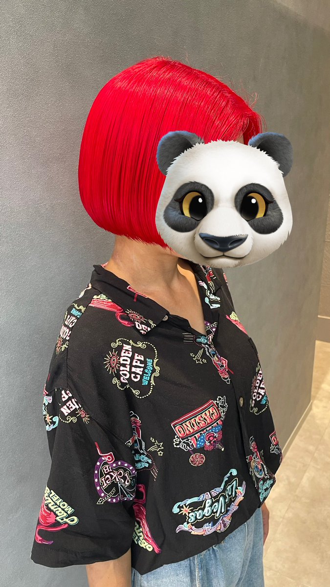 Michoco18kg1's tweet photo. 髪の毛、真っ赤にしたよん🫰🌈❤️
大好きな仲里依紗ちゃんの真似🥹🥹🥹
そして、大阪で１週間遊び倒して、好き勝手食べてきた！日々の筋トレでガチガチだった足、肩、お腹はいい感じにぷよぷよです😂筋肉あるけどほっそり！みたいな😂
けど私は筋肉多めが好きなんで徐々にトレーニング生活再会する🏋️‍♀️ https://t.co/A0Mk5Aau5W