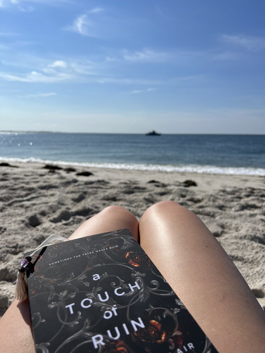 NomadicNeen's tweet photo. Long Island Summers ☀️ >>> https://t.co/n41uyzdKK4
