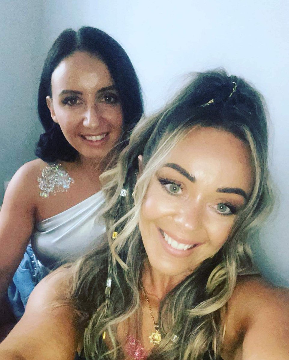 lpeake1's tweet photo. A ball was had ✌🏻🌈🦄 https://t.co/G39UPSTyfi